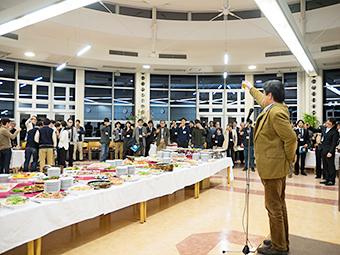 懇親会の様子