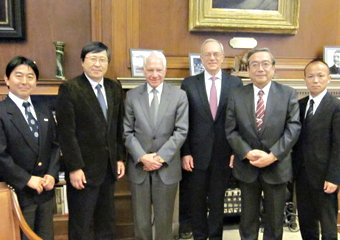 President Mishima made a courtesy visit to MIT