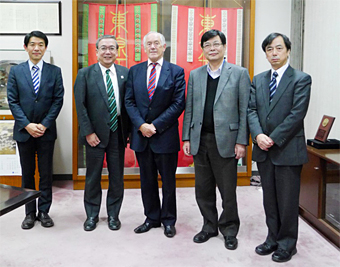 During a courtesy visit to the president of Tokyo Tech