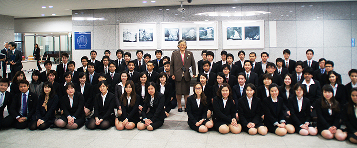 Her Royal Highness with Thai Students' Association