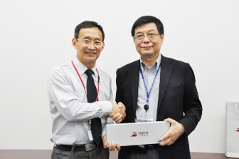 Delegation head and Tokyo Tech alumnus Chen and Executive Vice President Maruyama during the delegation's courtesy call