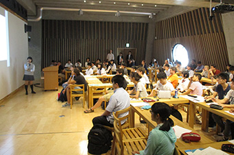 Discussion with Tokyo Tech High School studentsn