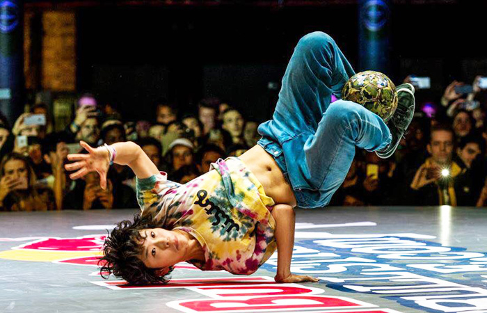 Takahashi defying gravity at Red Bull Street Style 2016