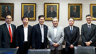 Singapore higher education delegation visits Tokyo Tech