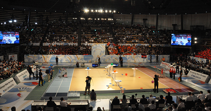 Game on at Ota City General Gymnasium, with Tokyo Tech in blue