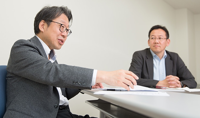Project Leader Toshiyuki Hiroi, Sony Corporation and Research Leader Hitoshi Wakabayashi, Tokyo Tech