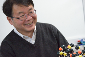 Professor, Frontier Research Center Director, Materials Research Center for Element Strategy Hideo Hosono
