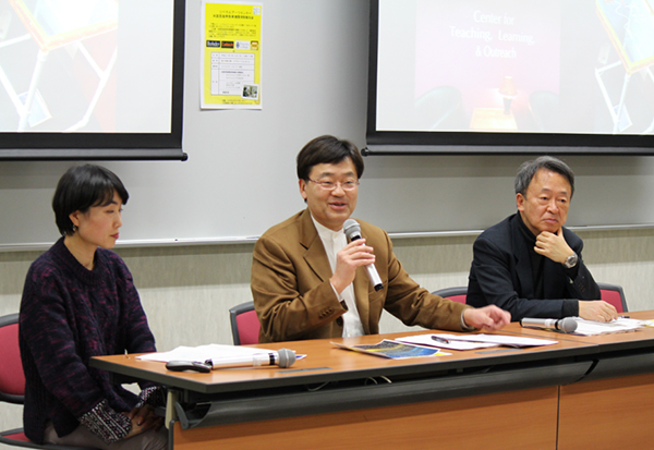 左から伊藤亜紗准教授、上田紀行教授、池上彰教授