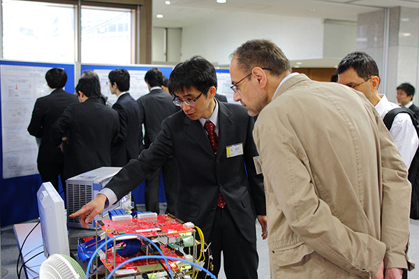 デモ展示の様子