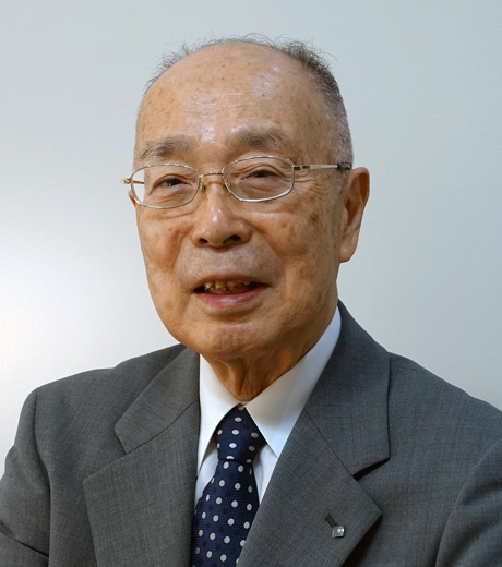 伊賀栄誉教授・元学長