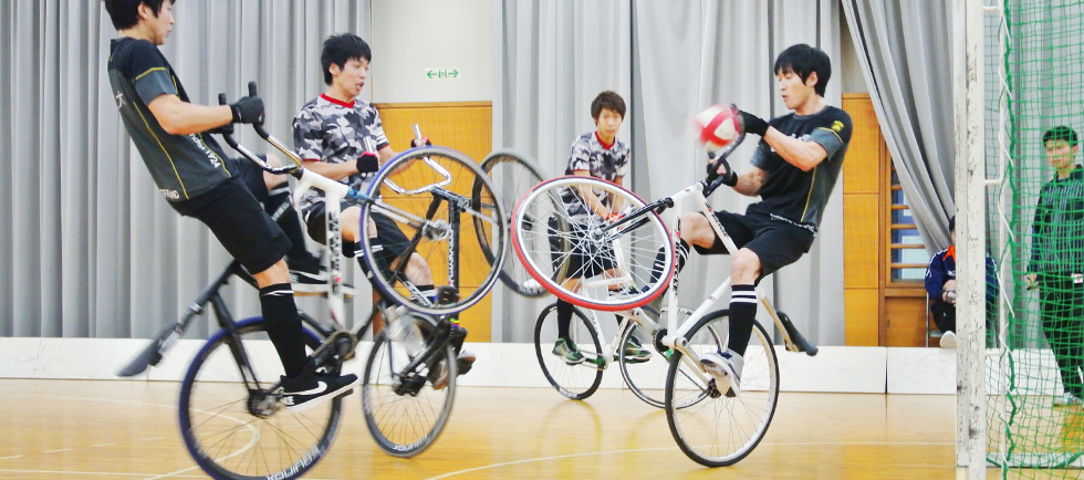 Tokyo Tech duo to represent Japan in UCI Cycle-Ball World Cup
