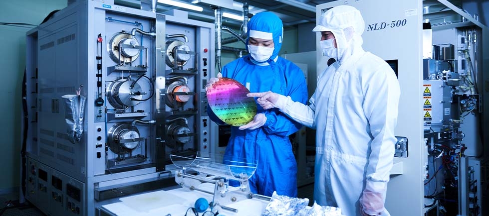 Future innovations and innovators to restore Japan’s lead in the semiconductor industry