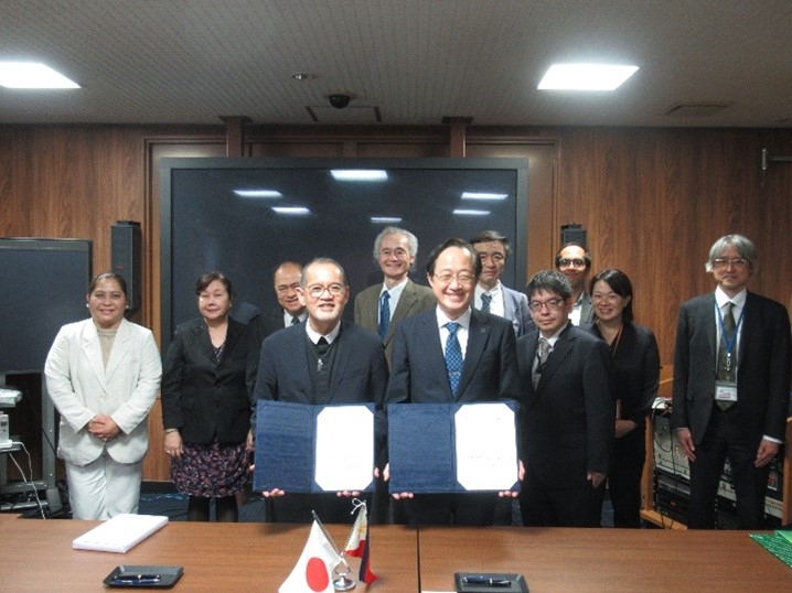  Brother Bernardo S. Oca, President of De La Salle University visits Tokyo Tech.