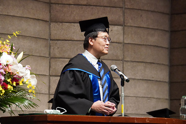 Dean of the Institute for Liberal Arts Noriyuki Ueda