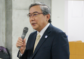 President Mishima welcomes guests at the reception