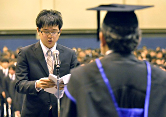 A student representative delivered a statement at the graduate student entrance ceremony