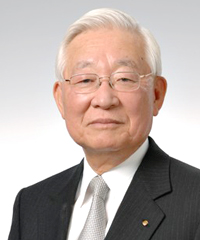 Administrative Director Etsuhiko Shoyama