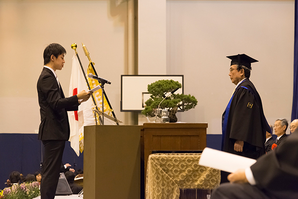 Valedictorian's speech at the graduate student graduation ceremony