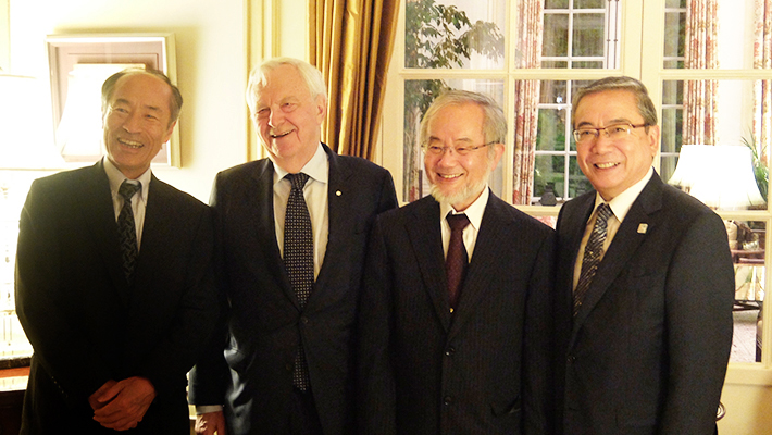 From the left : Executive Vice President Otani, President Dirks, Honorary Professor Ohsumi, President Mishima