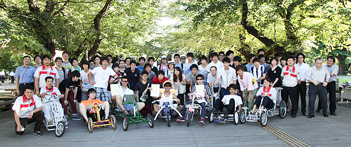 Group photo after the races