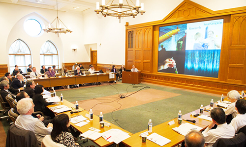 A university presentation (Photo by Aki Takematsu)