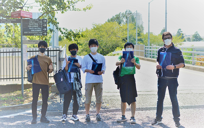 1st-year students after completing campus quiz tour