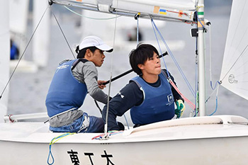 Okada (left) and Suzuki