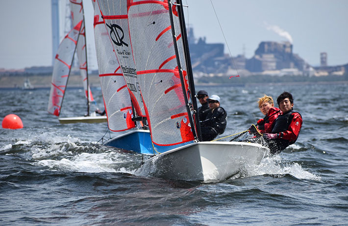 Ido (front) and Kitajima in action