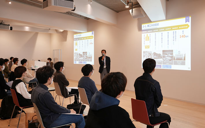 Students learning about Tokyo Tech history