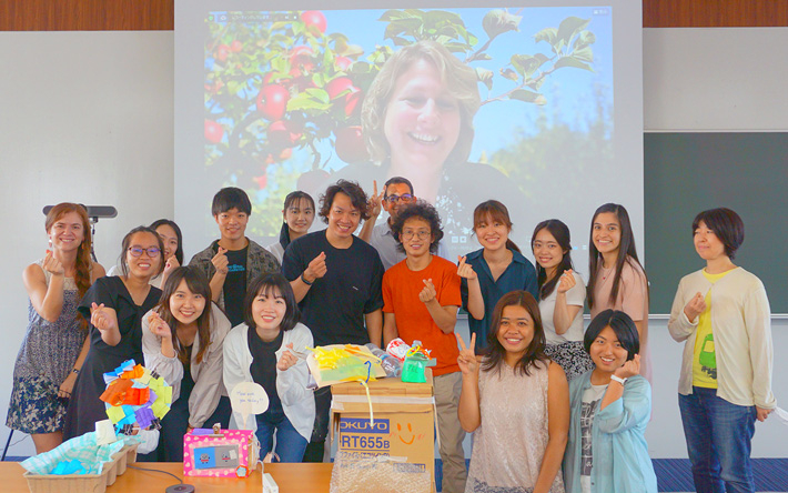 Lecturer in Georgia Tech (on screen) and participants