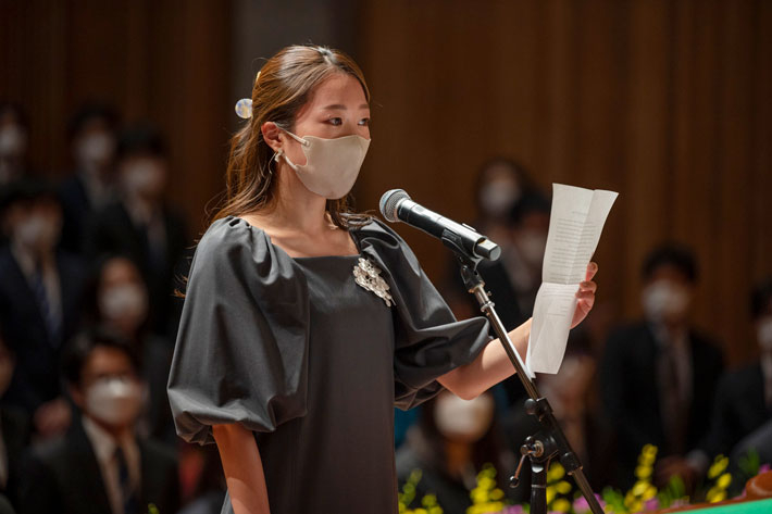 Speech by valedictorian Kashima
