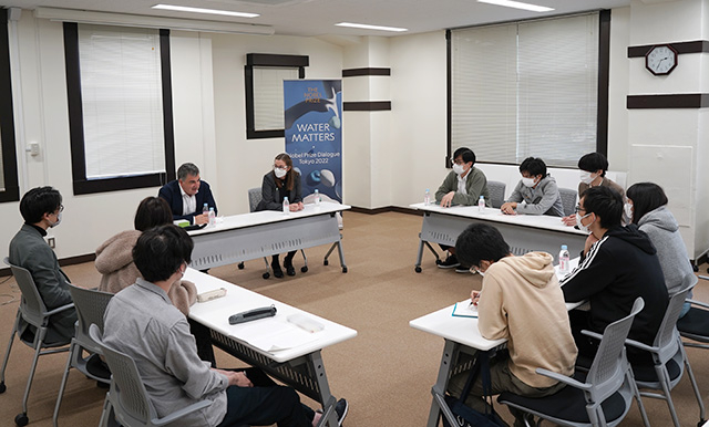 Round table discussion