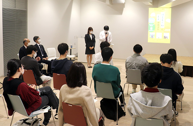 Opening words from Yanagase (left) and Fukuda