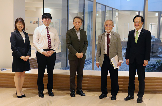 Panel discussion participants (from left): Yanagase, Fukuda, Ikegami, Ohsumi, Masu