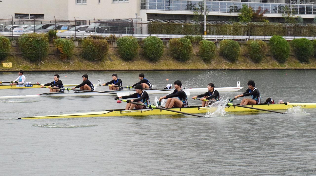 Tokyo Tech rowers rule at 45th East Japan Rookie Competition