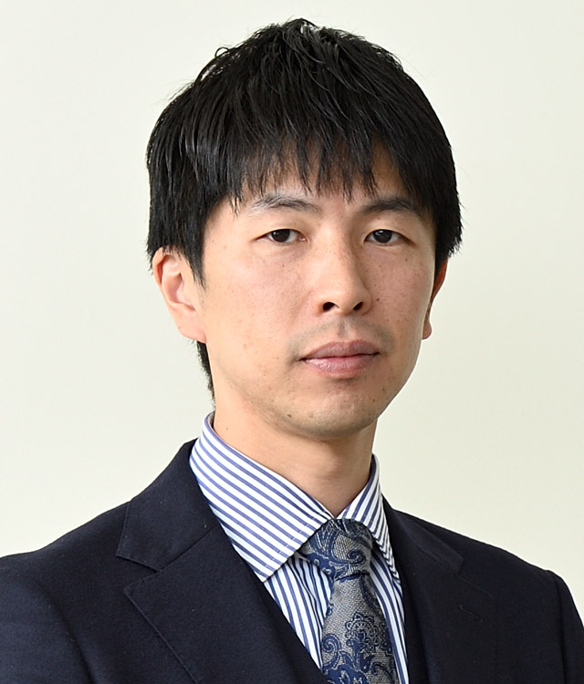 Associate Professor Yuta Suzuki, Institute for Liberal Arts