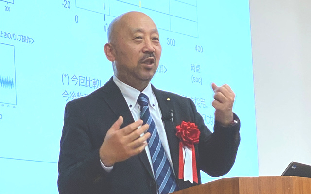 Kobuchi speaking about AI technology for autonomous operation