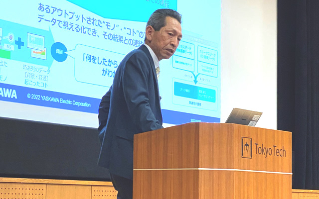 Murai speaking about evolution of robots
