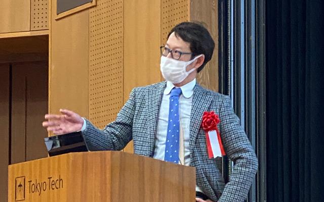 Tokyo Tech's Assoc. Prof. Tanaka