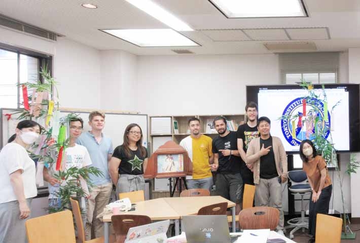 Group photo to commemorate Tanabata 2023