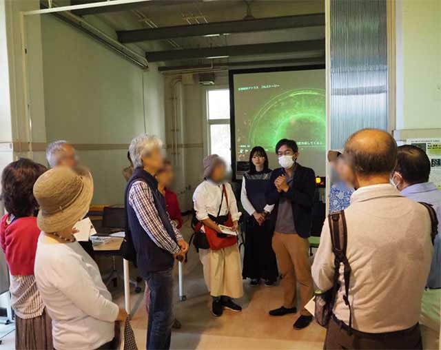 Members of public on guided tour of Tokyo Tech's hidden gems and generally inaccessible areas