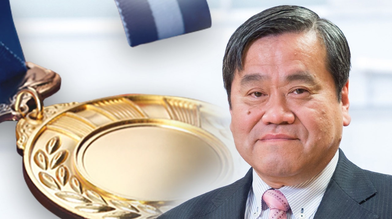 Professor Emeritus Fumio Koyama received the FY2023 IEICE Distinguished