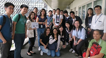 Students at De La Salle University, Manila