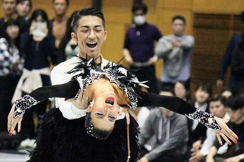 Suzuki and Hatta's cha-cha earned them 2nd place 　Photo courtesy of Momoko Tsuda