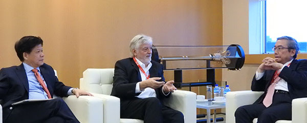 From left: NTU Chief of Staff and Vice President (Research) Lam, NTU Board of Trustees member  Zehnder, and Tokyo Tech President Mishima in a meeting on the sidelines of the joint workshop