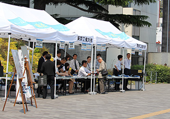 Reception near Main Gate