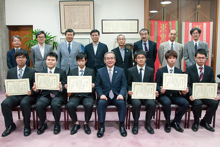 2016 commemorative photo