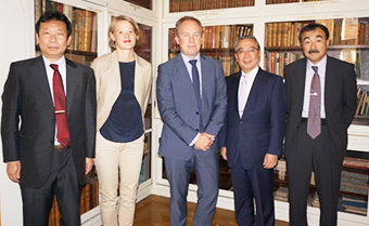 From left: Vice President Sekiguchi, IVA International Coordinator Dollhopf, IVA Executive Director Weigelt, President Mishima, Executive Vice President Ando