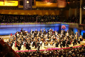 Nobel Laureates enjoying the concert