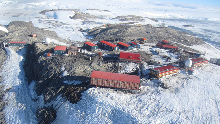 Dumont d'Urville Station in Antarctica PHOTOGRAPH BY Sakiko Ishino in 2017 (supported by the French Polar Institute (Institut Polaire Francais Paul Emile Victor - IPEV))